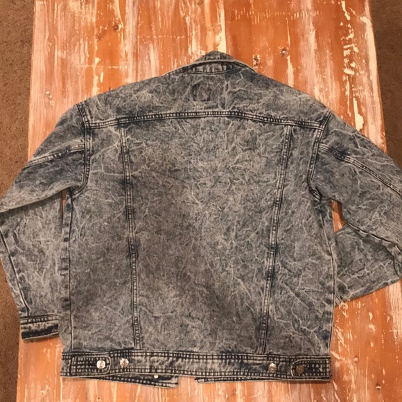 Jean jacket - Picture 2 of 6
